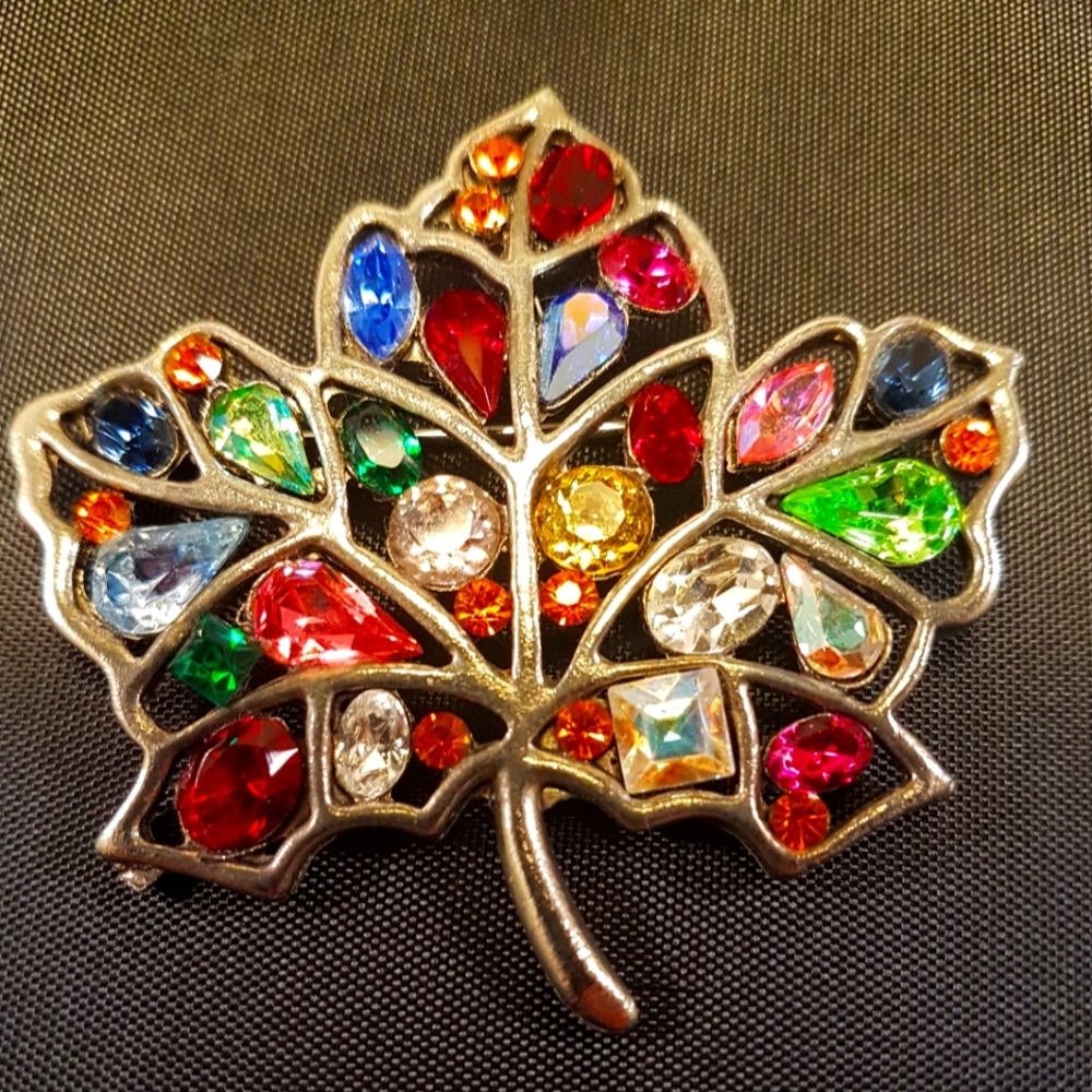 Nolan Miller Brooch